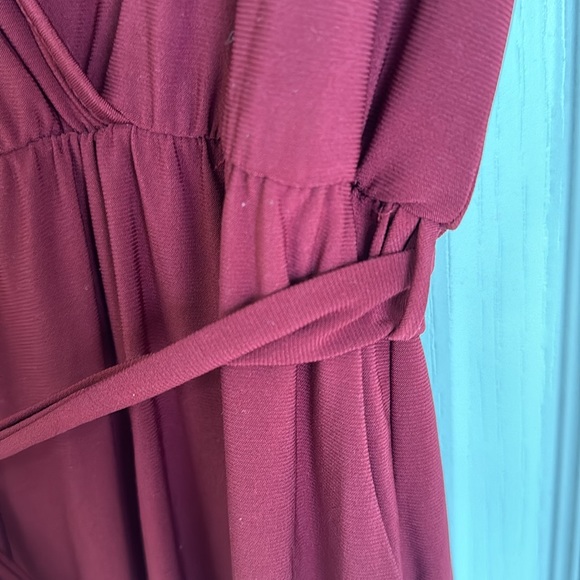 Gilli Burgandy V Neck Jumpsuit - Picture 5 of 14